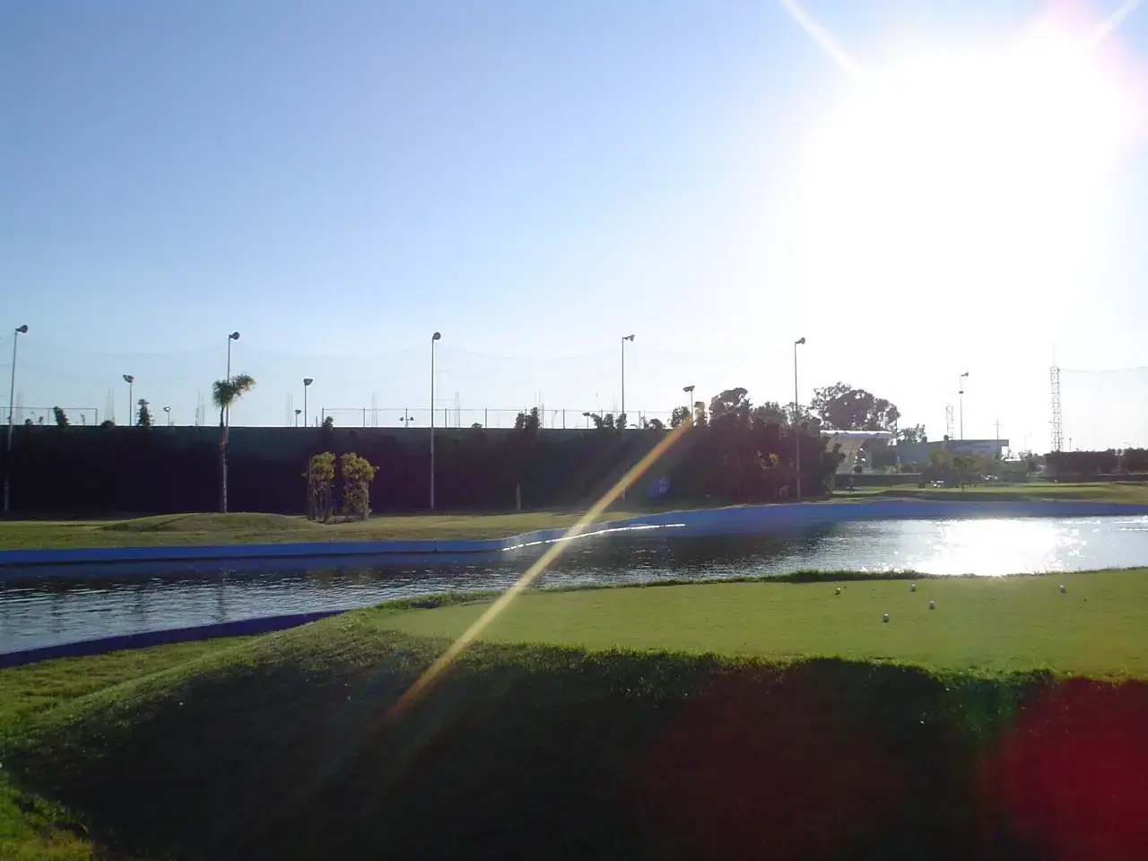 Bienvenida a The Lake Golf Range